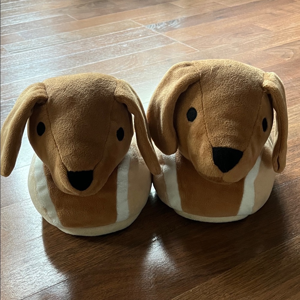 Old Navy Tan Dog Slippers - Picture 3 of 5